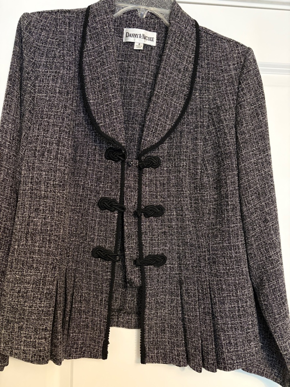 2-pc skirt/jacket in Charcoal - Picture 4 of 8